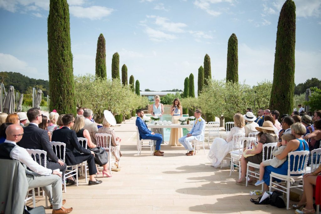 a-Na-Xica-Eventos---Ceremonia-piscina-invitados